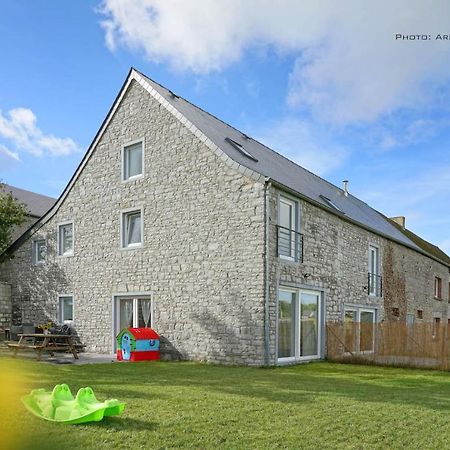 Gite Familial Ferme Des Aujes Falaen Onhaye Exterior photo